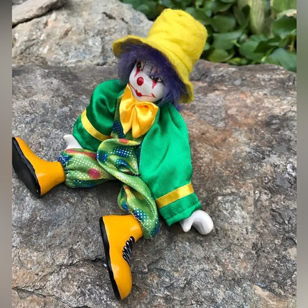 Ganz Porcelain Posable Clown - Picture 5 of 9